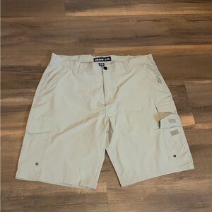 Men’s Iron Co. Tan Cargo Shorts Size 38